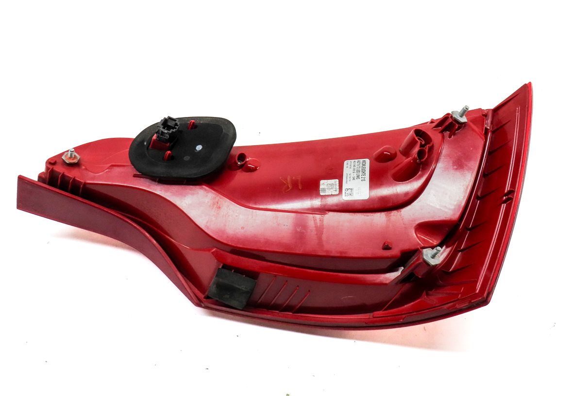 Thumbnail 5: 2010-2015 AUDI Q7 (4L) LEFT DRIVER REAR TAILLIGHT BRAKE LIGHT LAMP (LED)