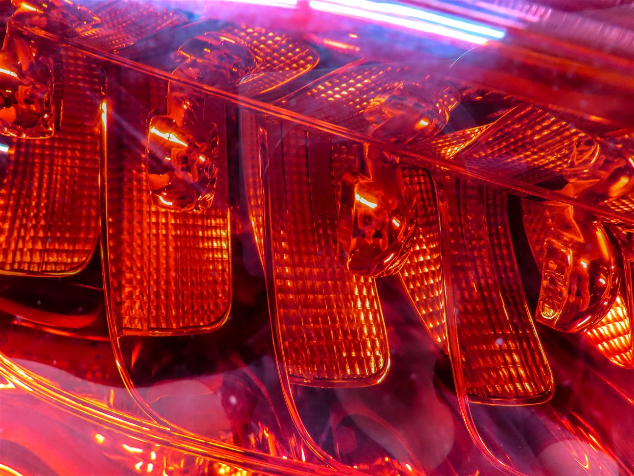 Thumbnail 8: 2010-2015 AUDI Q7 (4L) LEFT DRIVER REAR TAILLIGHT BRAKE LIGHT LAMP (LED)