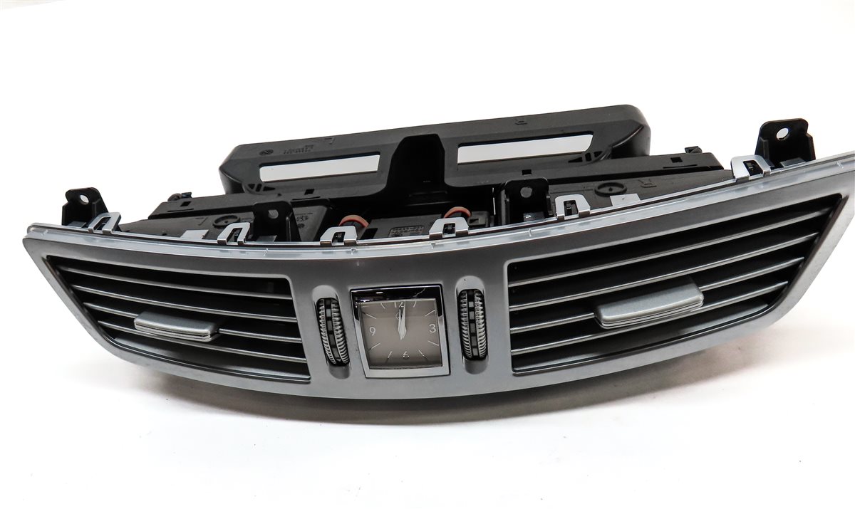 Thumbnail 2: 2010 MERCEDES S400 (W221) FRONT CENTER DASH HEAT AIR AC DUAL VENT w/CLOCK (Gray)