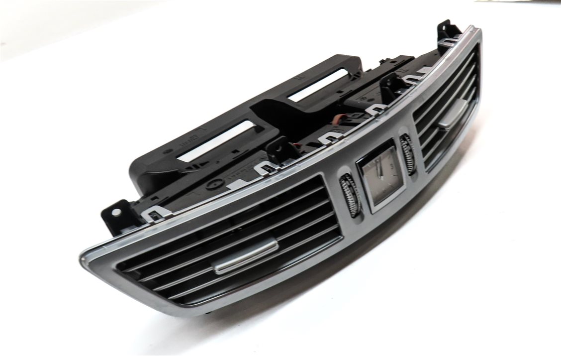 Thumbnail 3: 2010 MERCEDES S400 (W221) FRONT CENTER DASH HEAT AIR AC DUAL VENT w/CLOCK (Gray)