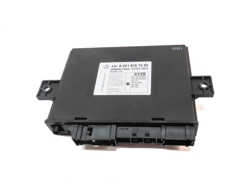 Thumbnail 2: 07-10 MERCEDES CL550 CL600 CL63 S400 S450 S550 S600 S63 S65 KEYLESS GO MODULE
