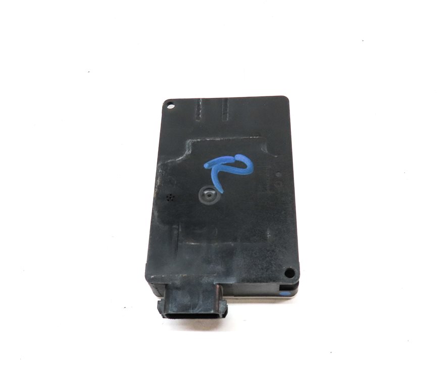 Thumbnail 4: 2010 MERCEDES S400 (W221) REAR RIGHT BLIND SPOT RADAR SENSOR MODULE