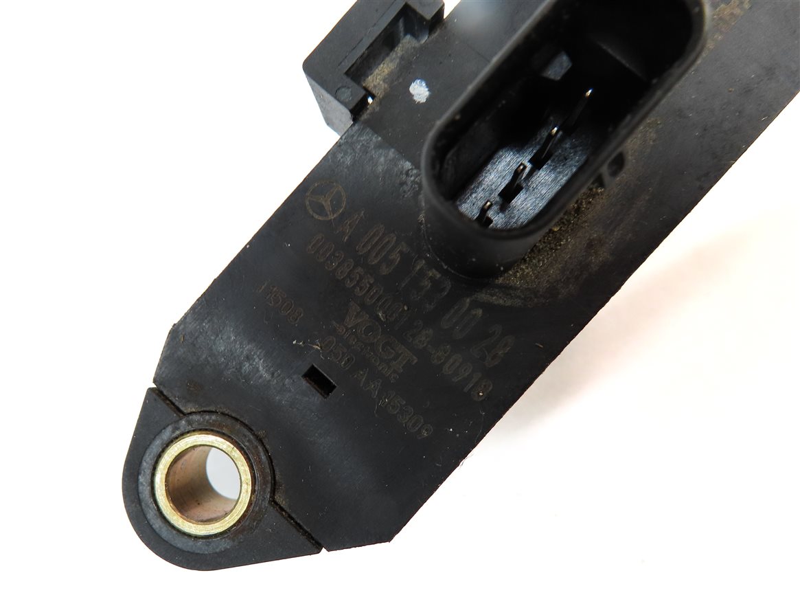 Thumbnail 4: 10 MERCEDES S400 W221 3.5L HYBRID STARTER GENERATOR TRANSMISSION POSITION SENSOR