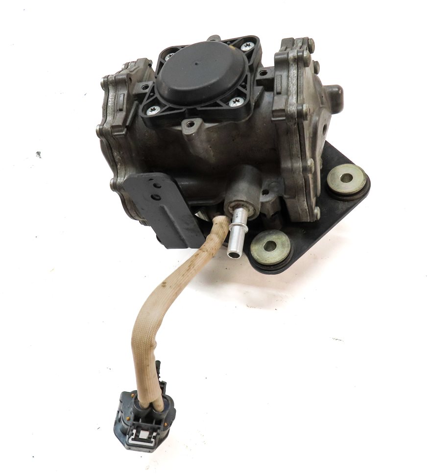 Thumbnail 5: 2010 MERCEDES S400 (W221) 3.5L HYBRID (M272) BRAKE VACUUM PUMP