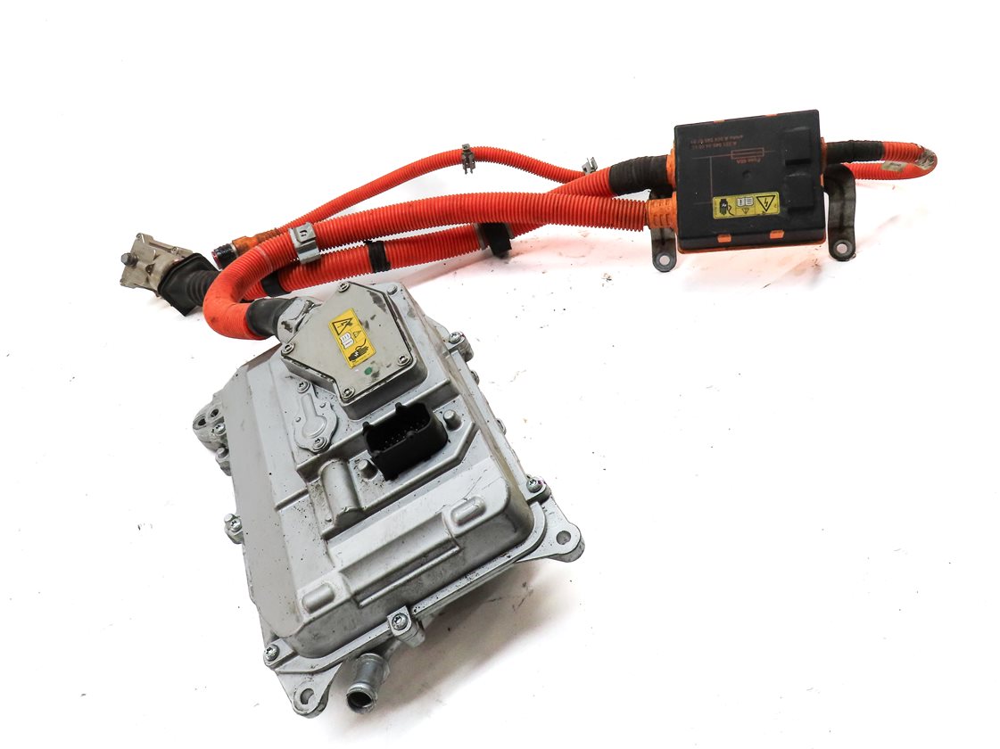 Thumbnail 3: 2010 MERCEDES S400 (W221) 3.5L HYBRID (M272) POWER ELECTRONIC INVERTER MODULE