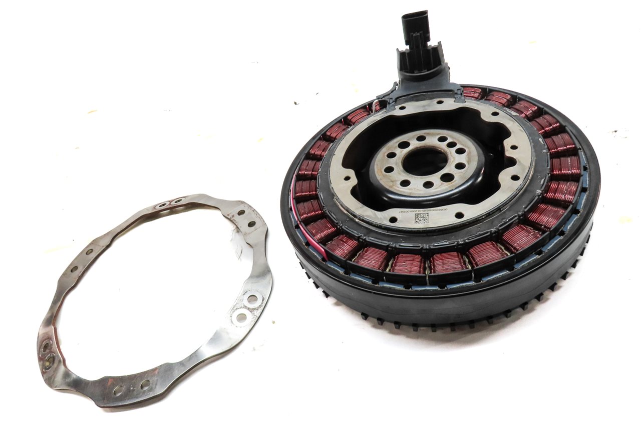 Thumbnail 2: 2010-2013 MERCEDES BENZ S400 (W221) HYBRID 3.5L TRANSMISSION ALTERNATOR STATOR
