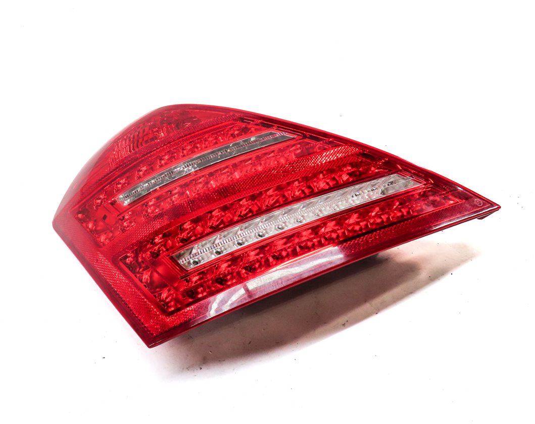 2010-2013 MERCEDES S-CLASS (W221) LEFT DRIVER REAR TAILLIGHT BRAKE LIGHT LAMP