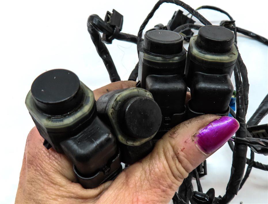 Thumbnail 5: 2013 RANGE ROVER EVOQUE (L538) FRONT PDC SENSOR SET-4 w/ CAMERA HARNESS (Black)