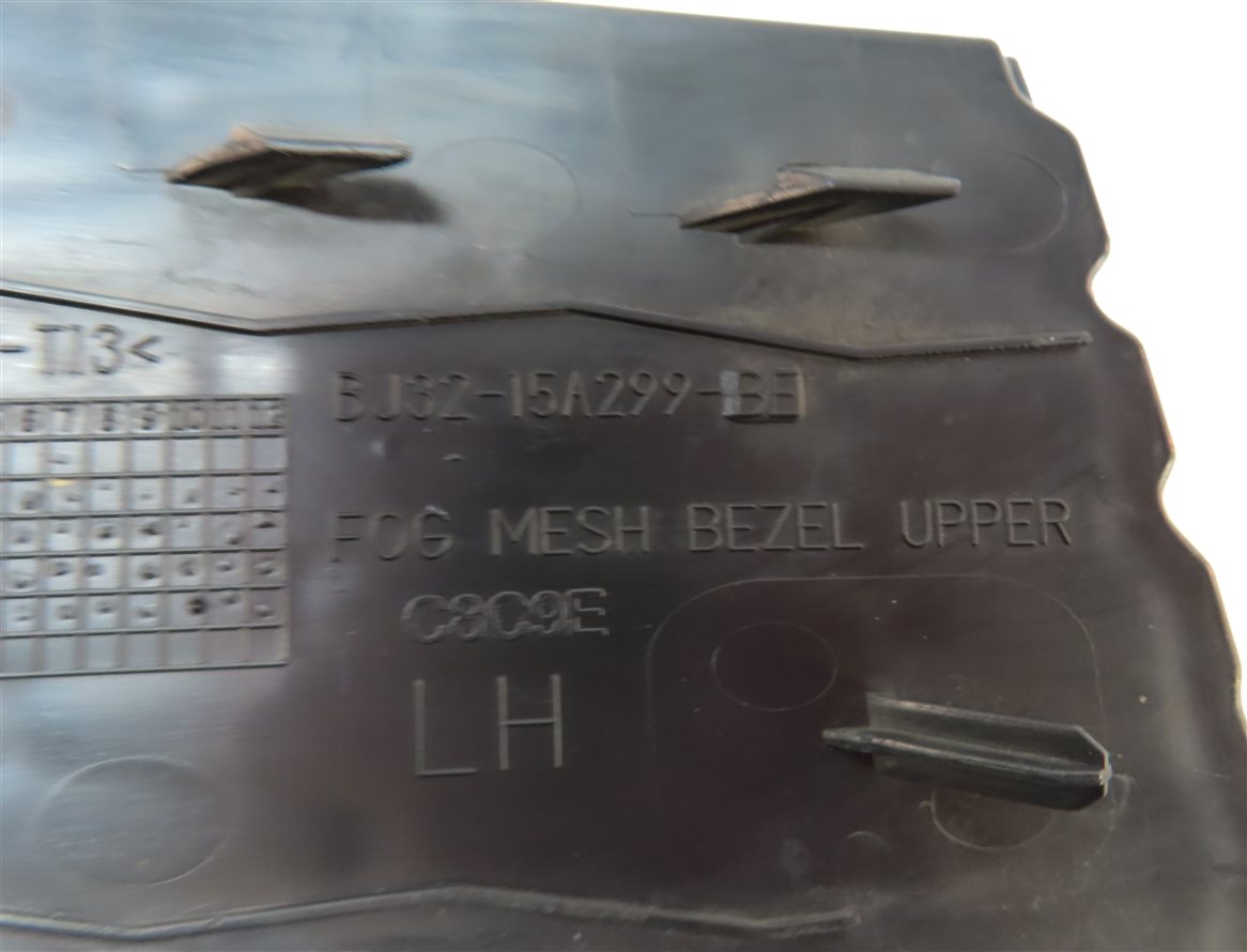 Thumbnail 5: 2013 RANGE ROVER EVOQUE (L538) FRONT LEFT DRIVER UPPER FOGLIGHT GRILLE TRIM
