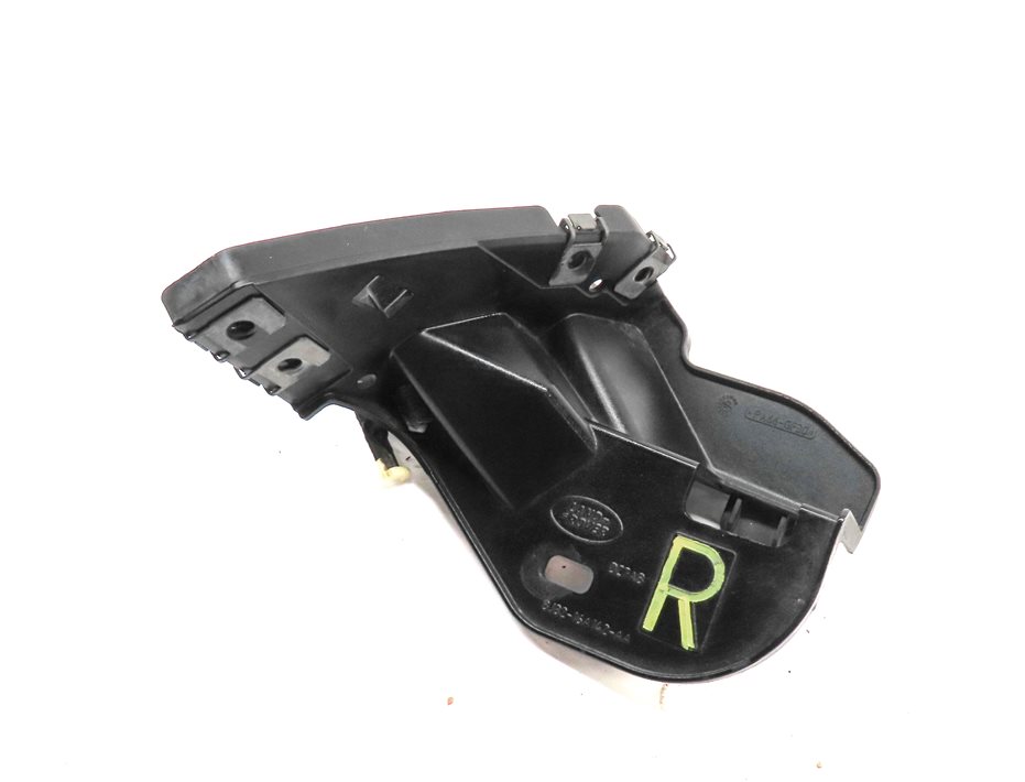 2013 RANGE ROVER EVOQUE (L538) RIGHT PASSENGER FENDER MOUNT MOUNTING BRACKET