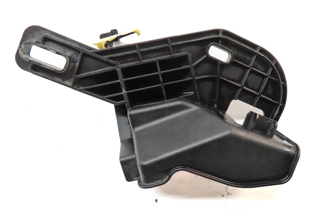 Thumbnail 6: 2013 RANGE ROVER EVOQUE (L538) RIGHT PASSENGER FENDER MOUNT MOUNTING BRACKET