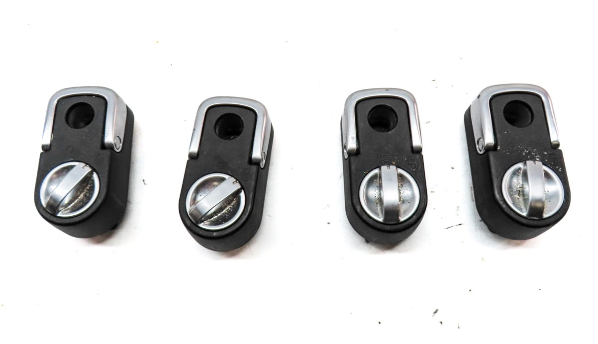 Thumbnail 4: 2013 RANGE ROVER EVOQUE (L538) REAR TRUNK CARGO TIE DOWN BUCKLE SET-4 w/ RAILS