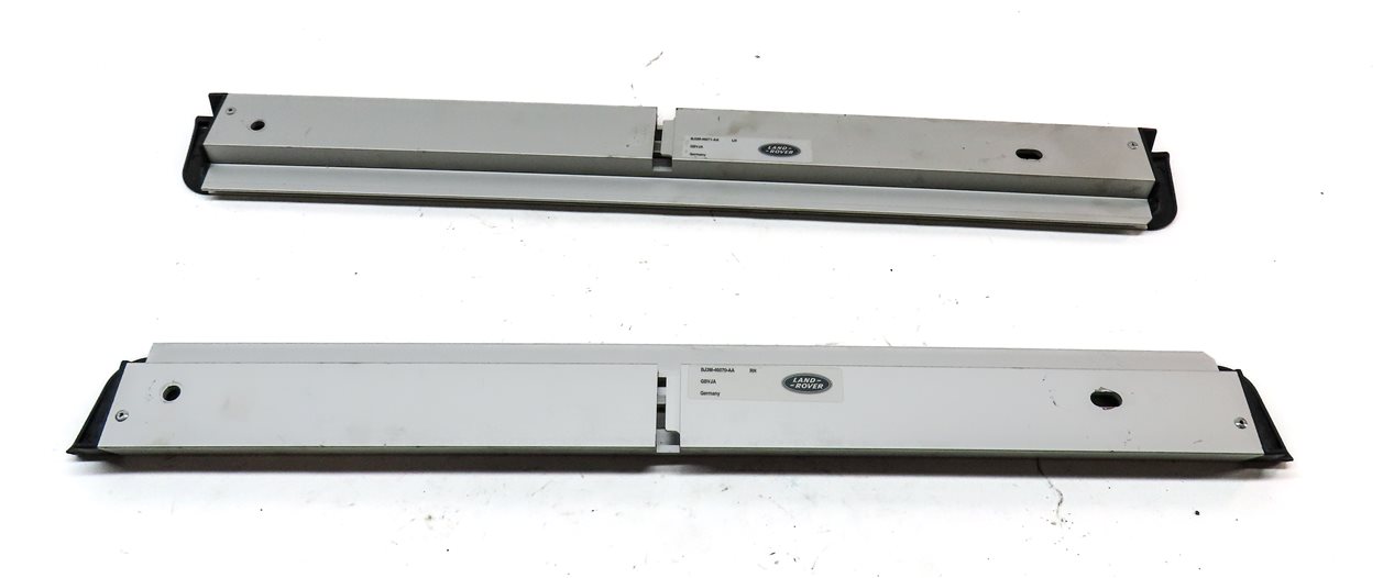 Thumbnail 7: 2013 RANGE ROVER EVOQUE (L538) REAR TRUNK CARGO TIE DOWN BUCKLE SET-4 w/ RAILS