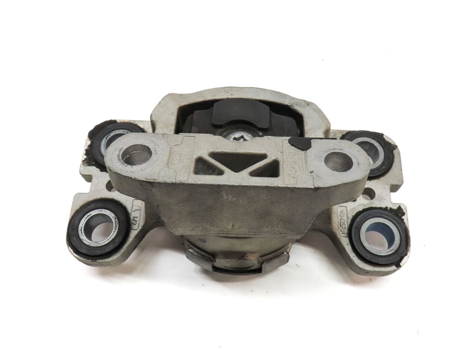 Thumbnail 4: 2013 RANGE ROVER EVOQUE (L538) 2.0L ENGINE REAR MOTOR MOUNT BRACKET