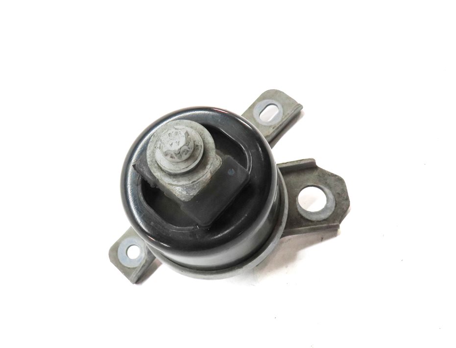 Thumbnail 3: 2013 RANGE ROVER EVOQUE (L538) 2.0L ENGINE RIGHT MOTOR MOUNT BRACKET