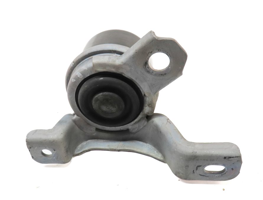 Thumbnail 6: 2013 RANGE ROVER EVOQUE (L538) 2.0L ENGINE RIGHT MOTOR MOUNT BRACKET