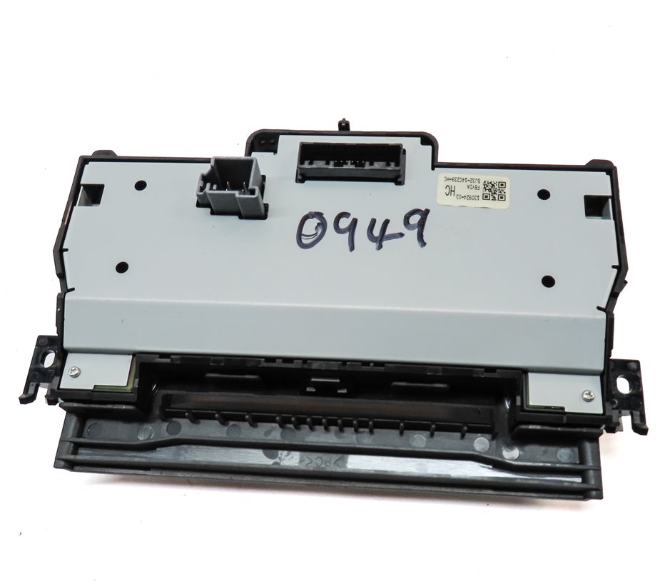 Thumbnail 7: 12-13 RANGE ROVER EVOQUE (L538) HEATER A/C TEMPERATURE CONTROL w/ HEATED SEAT