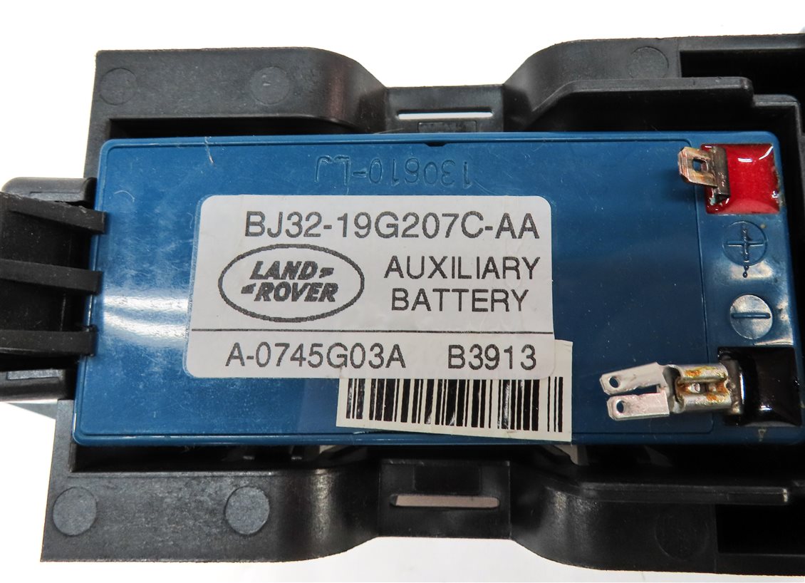 Thumbnail 4: 2013 RANGE ROVER EVOQUE (L538) 12v LEAD ACID AUXILIARY BATTERY CONTROL MODULE