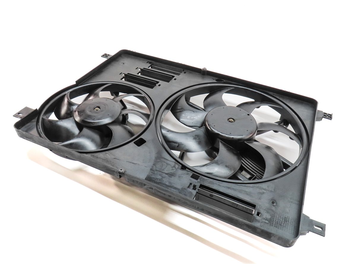 12-17 LR2 DISCOVERY SPORT RANGE ROVER EVOQUE L550 RADIATOR COOLING FAN & SHROUD