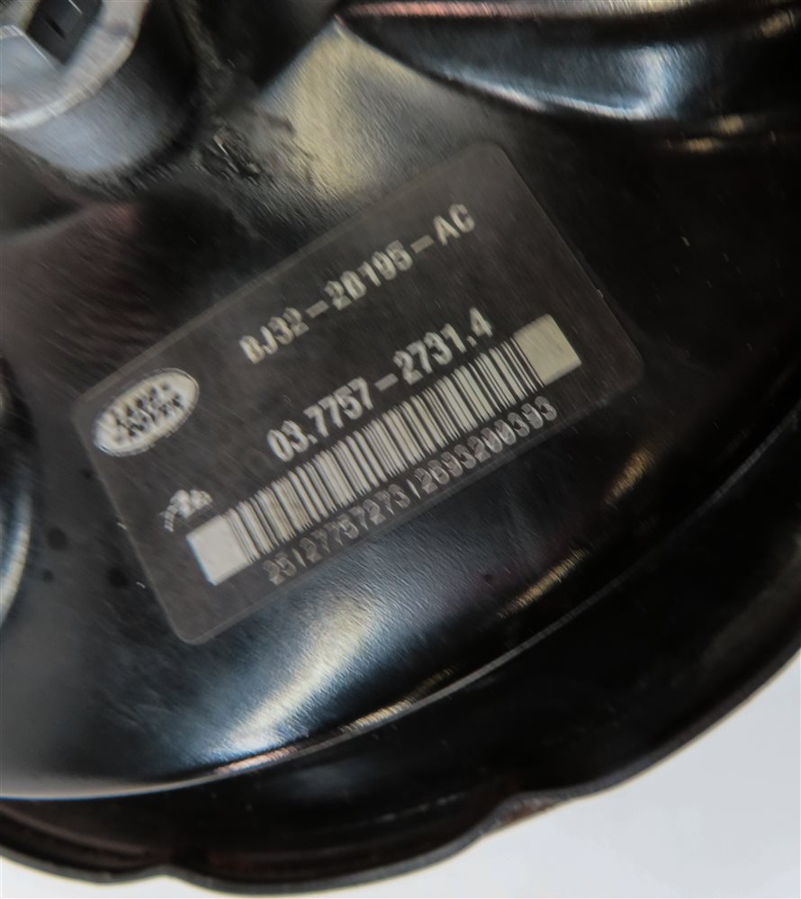 Thumbnail 6: 2012-2015 RANGE ROVER EVOQUE (L538) POWER BRAKE BOOSTER w/ MASTER CYLINDER