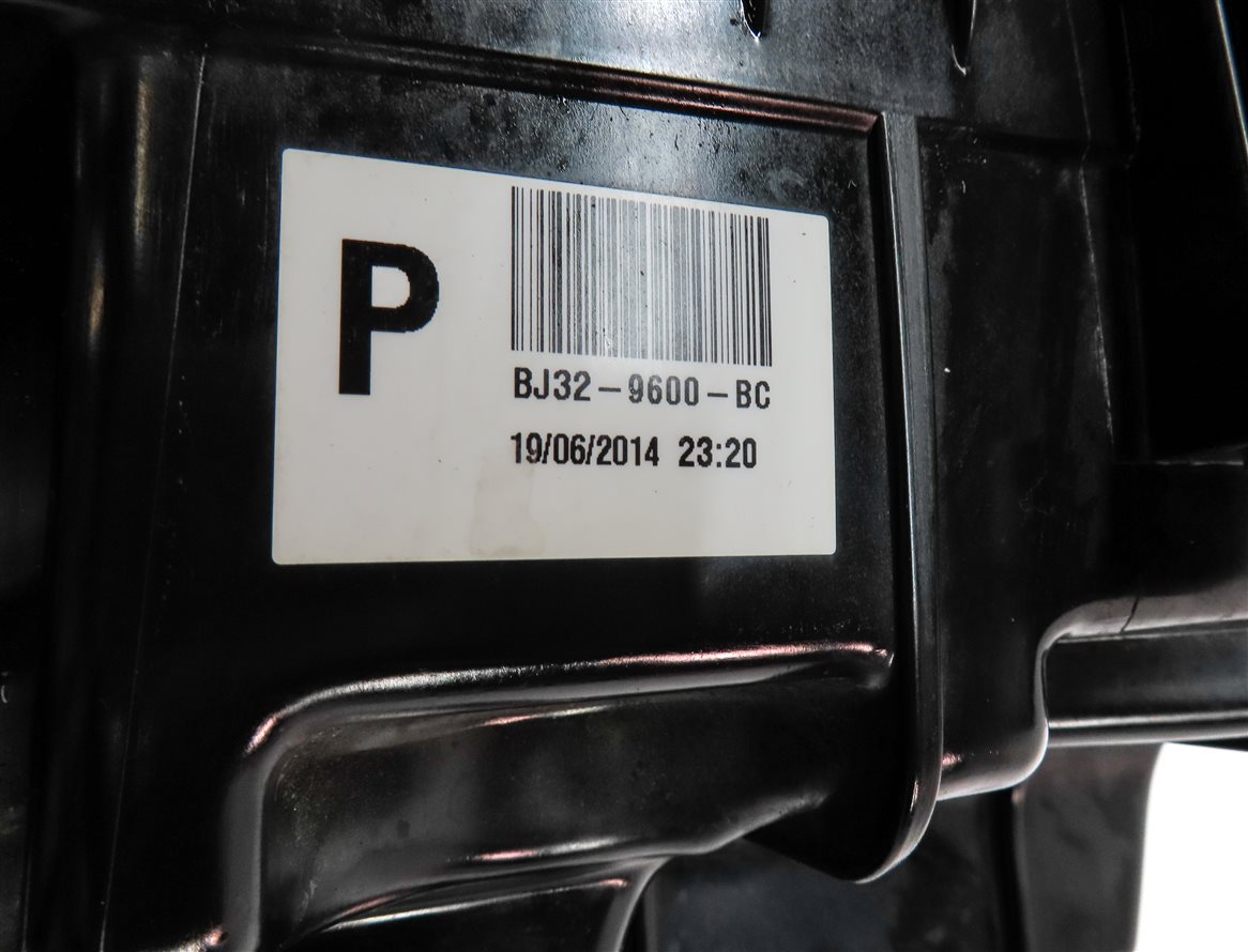 Thumbnail 7: 2012-2013 RANGE ROVER EVOQUE (L538) AIR FILTER BOX AIR CLEANER HOUSING