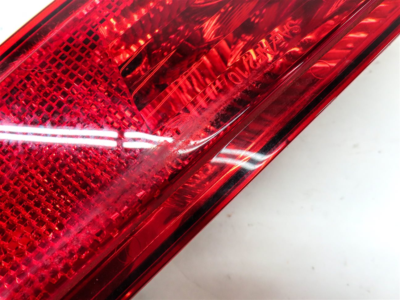 Thumbnail 7: 2012-2019 RANGE ROVER EVOQUE (L538) RIGHT PASSENGER REAR BUMPER TAILLIGHT LAMP