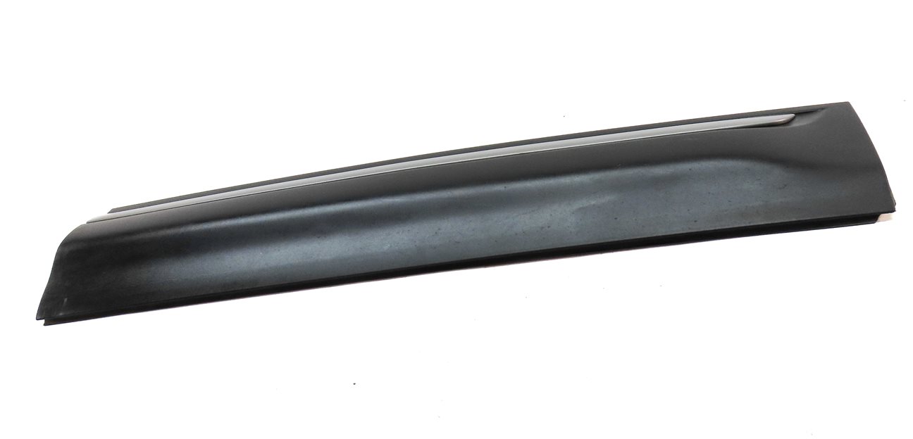 Thumbnail 2: 12-19 RANGE ROVER EVOQUE L538 FRONT RIGHT PASSENGER EXTERIOR LOWER DOOR TRIM