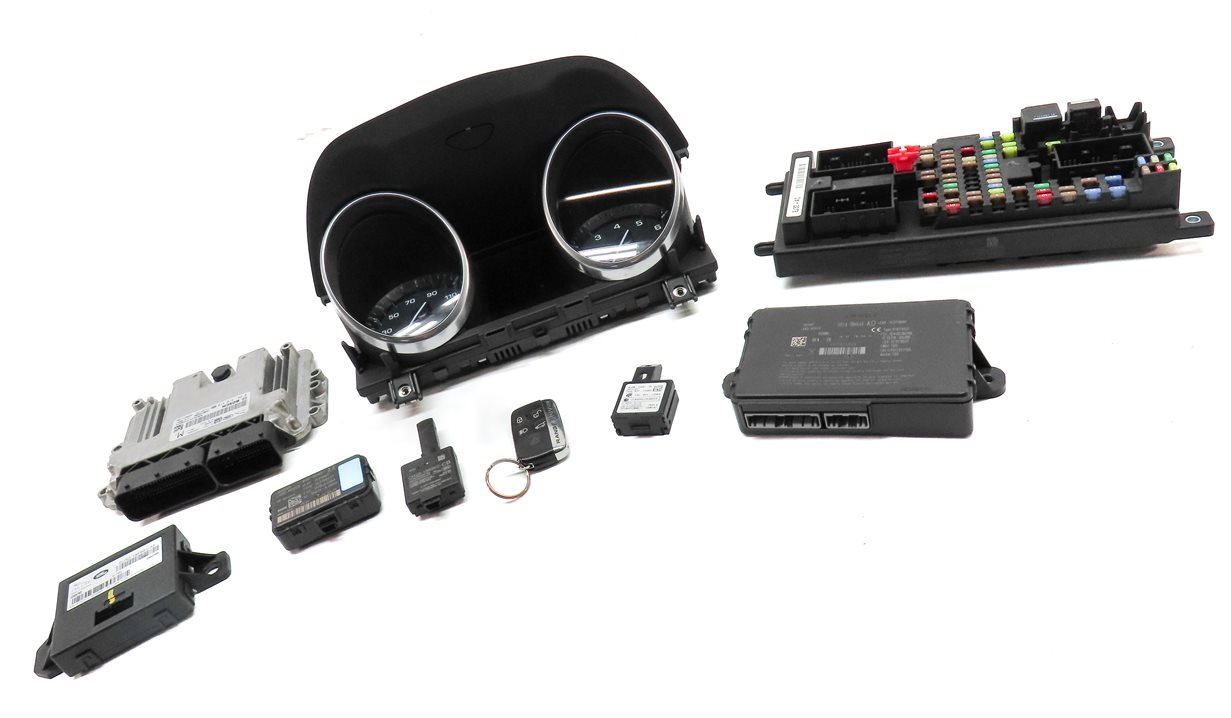 Thumbnail 3: 2014-2015 RANGE ROVER EVOQUE (L538) 2.0L TURBO ENGINE IMMOBILIZER MODULE KEY SET