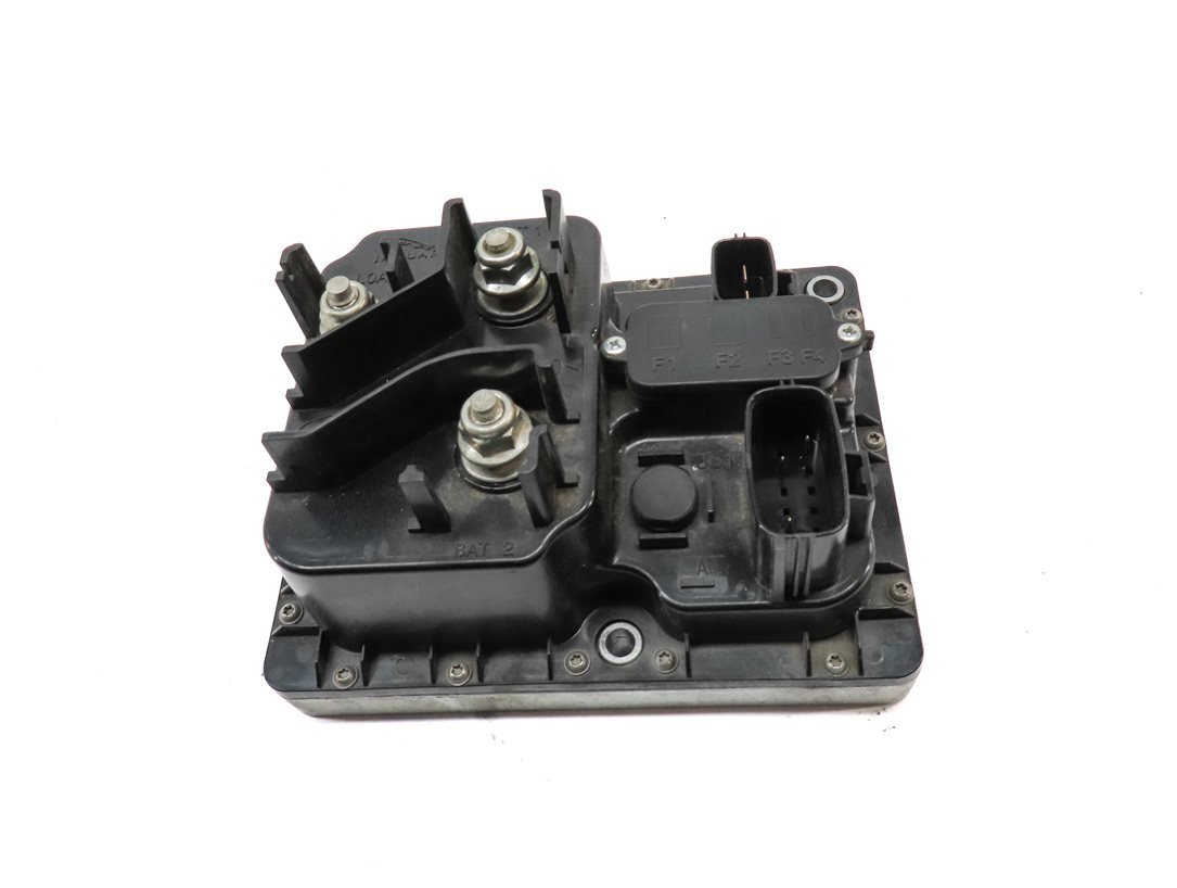 Thumbnail 2: 2014 RANGE ROVER EVOQUE (L538) REAR BATTERY POWER SUPPLY AUTO START STOP MODULE