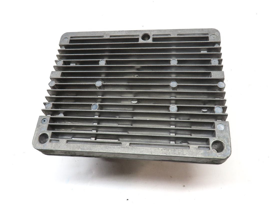 Thumbnail 4: 2014 RANGE ROVER EVOQUE (L538) REAR BATTERY POWER SUPPLY AUTO START STOP MODULE