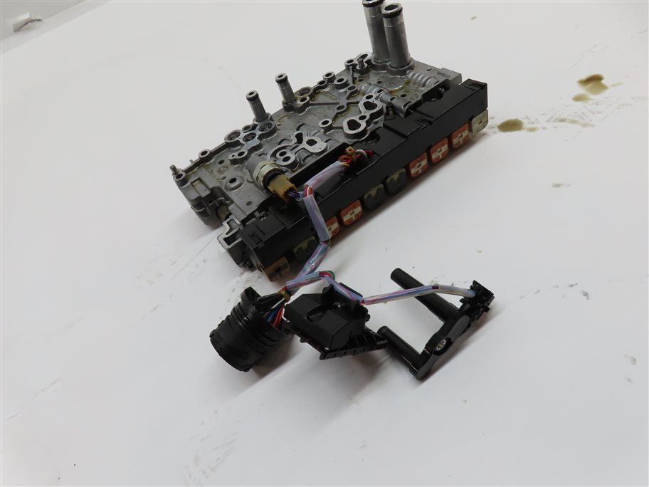 Thumbnail 3: 2014-2017 RANGE ROVER EVOQUE DISCOVERY SPORT (L538 L550) TRANSMISSION VALVE BODY