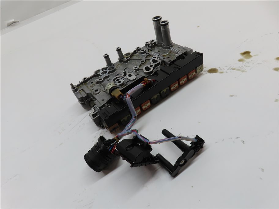 Thumbnail 4: 2014-2017 RANGE ROVER EVOQUE DISCOVERY SPORT (L538 L550) TRANSMISSION VALVE BODY