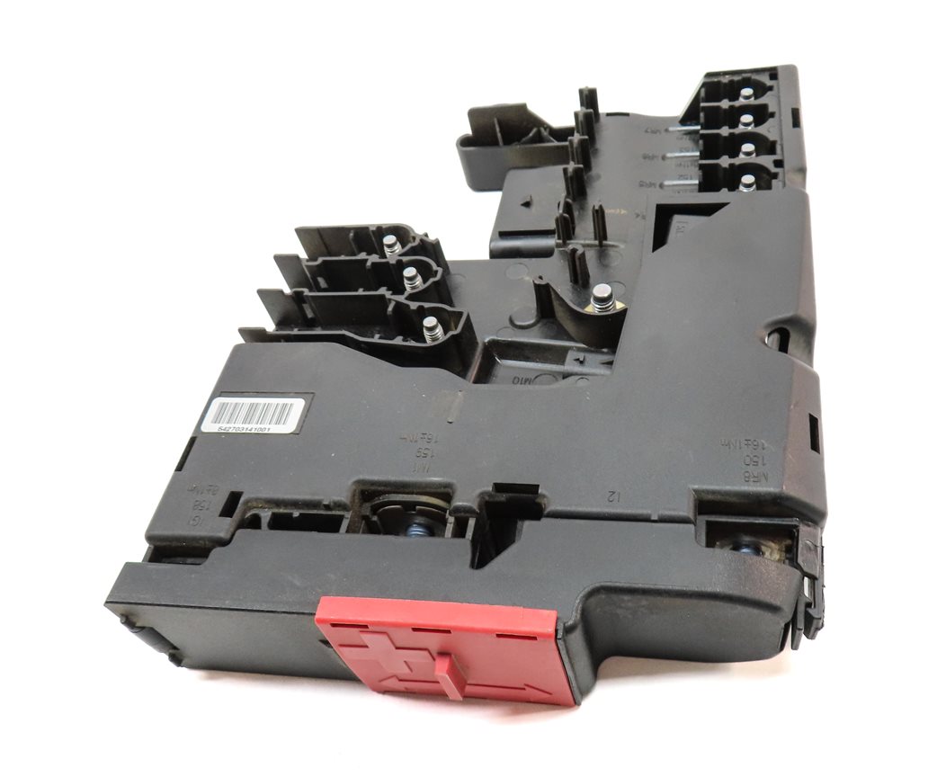 Thumbnail 6: 14 MERCEDES E350 (W212) 3.5L (276.952) ENGINE POSITIVE BATTERY TERMINAL JUNCTION