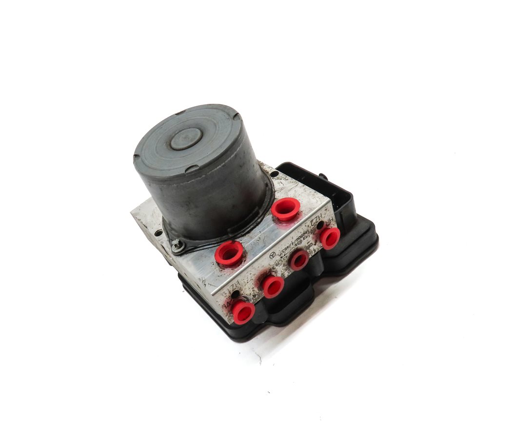 Thumbnail 3: 2014 MERCEDES E250 E300 E350 E550 (A207 C207 W207 W212) BRAKE PUMP w/ MODULE