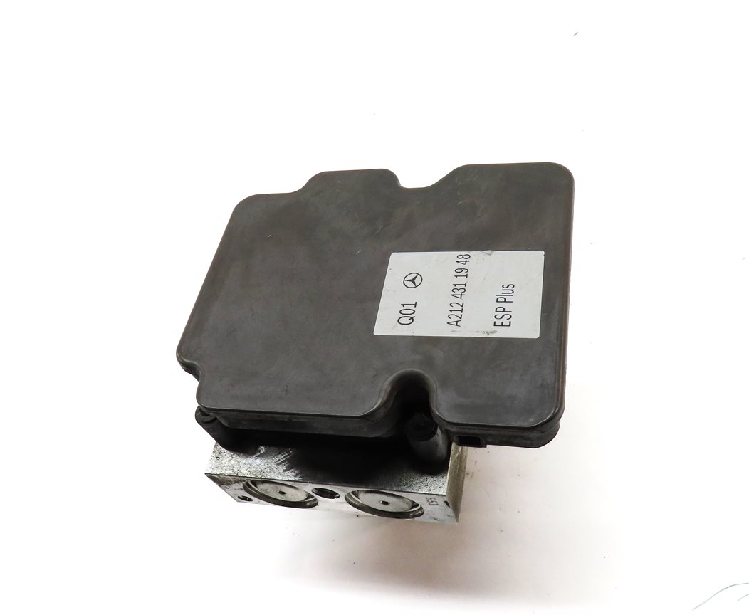 Thumbnail 6: 2014 MERCEDES E250 E300 E350 E550 (A207 C207 W207 W212) BRAKE PUMP w/ MODULE
