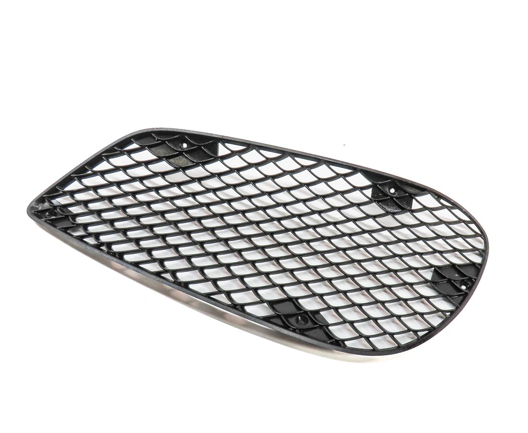 2014-2016 MERCEDES E-CLASS (W212) FRONT RIGHT PASSENGER LOWER BUMPER GRILLE TRIM
