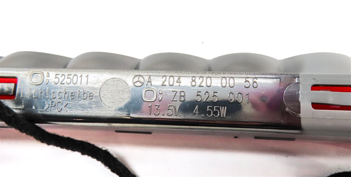 Thumbnail 5: 2014 MERCEDES E350 (W212) THIRD 3RD BRAKE STOP INDICATOR LIGHT LAMP