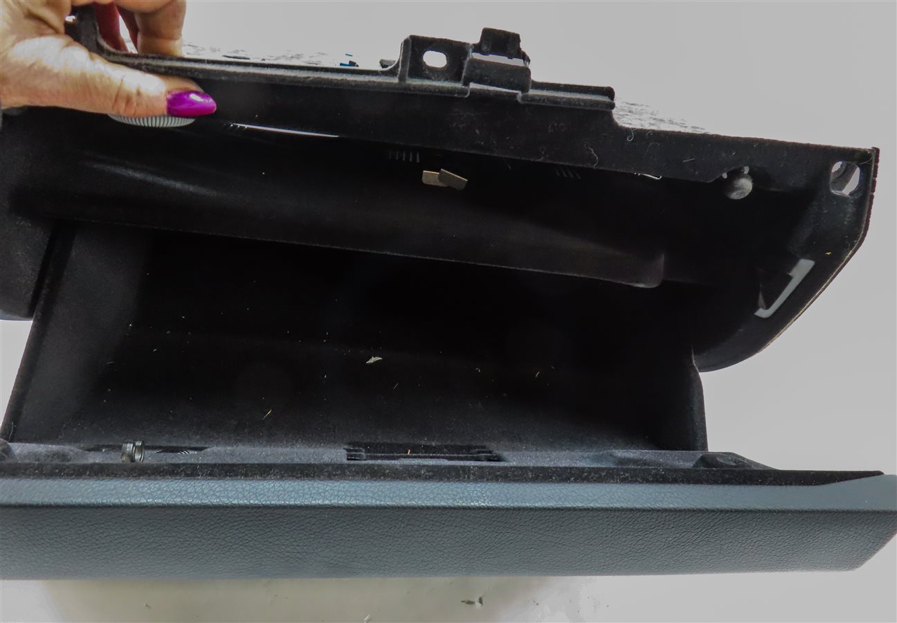 Thumbnail 6: 13-16 MERCEDES E-CLASS SEDAN WAGON W212 GLOVE BOX STORAGE COMPARTMENT (Black)