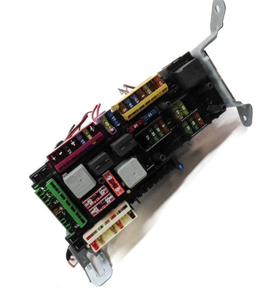 Thumbnail 3: 2014-2016 MERCEDES E CLS (C218 W212) REAR SIGNAL ACQUISITION CONTROL MODULE SAM