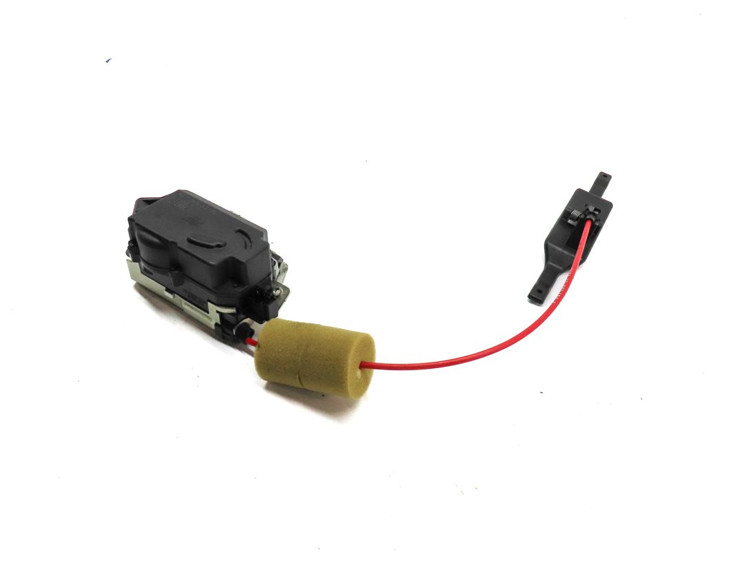 2009 MERCEDES ML320 (W164) REAR TAILGATE HATCH LATCH LID LOCK LATCH ACTUATOR