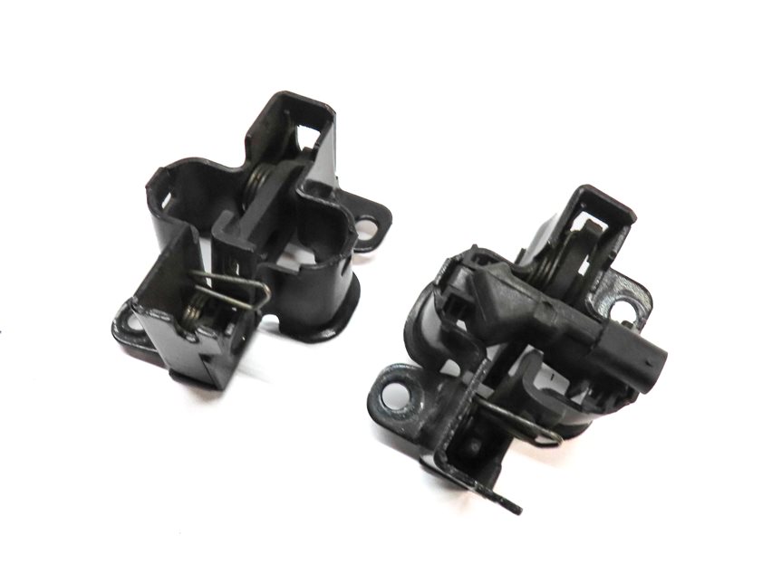 09 MERCEDES ML320 (W164) FRONT LEFT & RIGHT HOOD BONNET LID CATCH LATCH LOCK SET