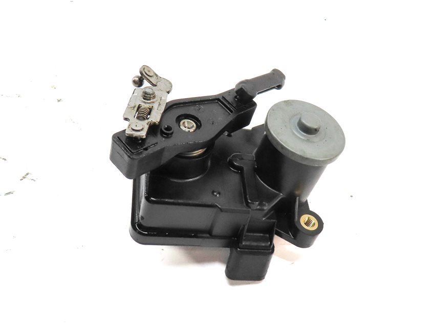Thumbnail 2: 2009 MERCEDES ML320 (W164) 3.0L (OM642) ENGINE INTAKE MANIFOLD RUNNER ACTUATOR