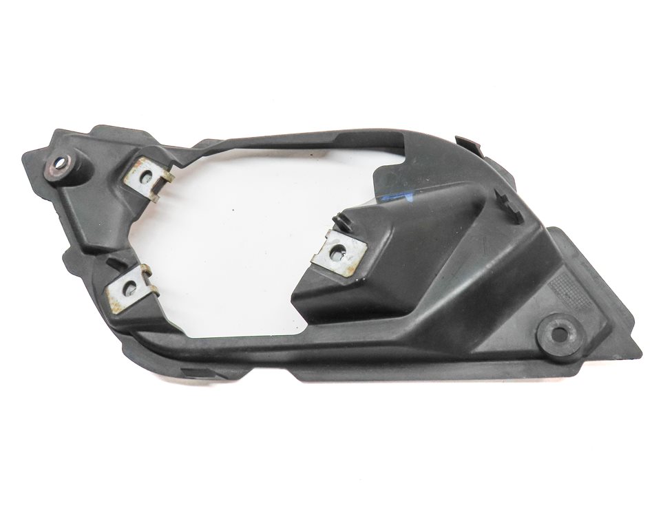 Thumbnail 5: 2009 MERCEDES ML320 (W164) FRONT LEFT DRIVER LOWER FOG LIGHT LAMP MOUNT BRACKET