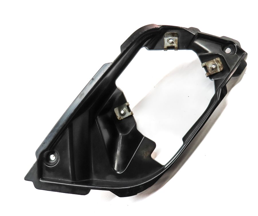 Thumbnail 3: 09 MERCEDES ML320 W164 FRONT RIGHT PASSENGER LOWER FOG LIGHT LAMP MOUNT BRACKET