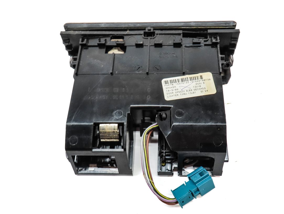 Thumbnail 6: 2009 MERCEDES ML320 (W164) FRONT CENTER CONSOLE ASHTRAY w/ 12V SOCKET (Fineline)