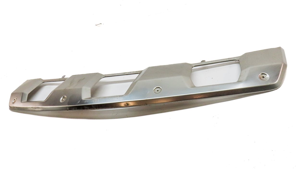 Thumbnail 2: 2009 MERCEDES ML320 (W164) FRONT LOWER BUMPER SCUFF PLATE SHIELD PANEL (CHROME)