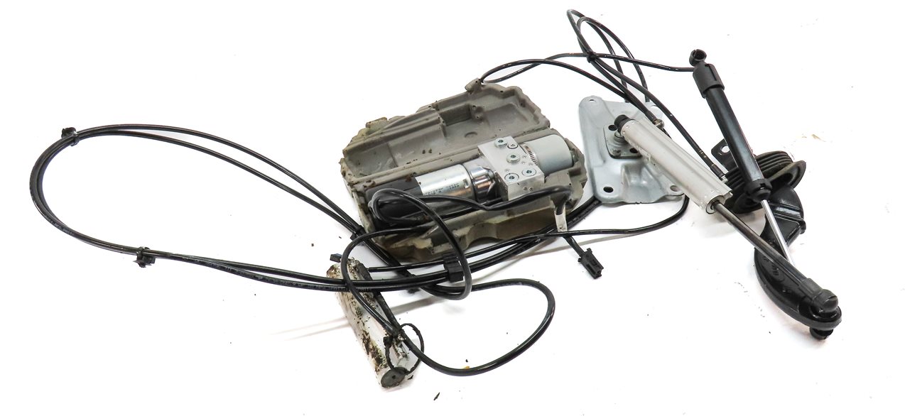 2006-2009 MERCEDES ML-CLASS (W164) REAR TRUNK LIFT MOTOR w/ RAM & LINES (4-PIN)