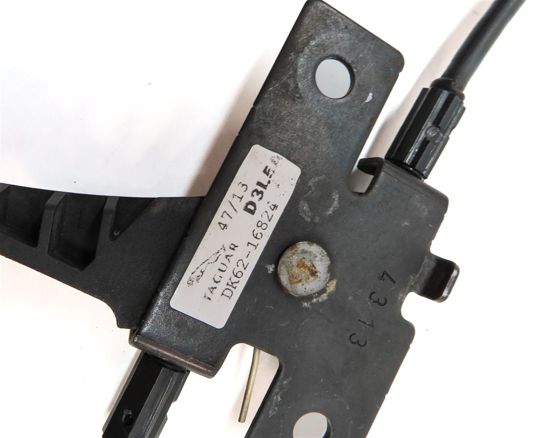 Thumbnail 8: 14 RANGE ROVER SPORT (L494) FRONT LEFT & RIGHT UPPER HOOD LATCH & RELEASE HANDLE