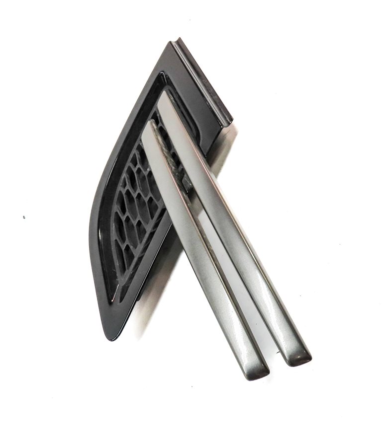 Thumbnail 3: 2014 RANGE ROVER SPORT (L494) FRONT LEFT DRIVER FENDER GRILLE TRIM