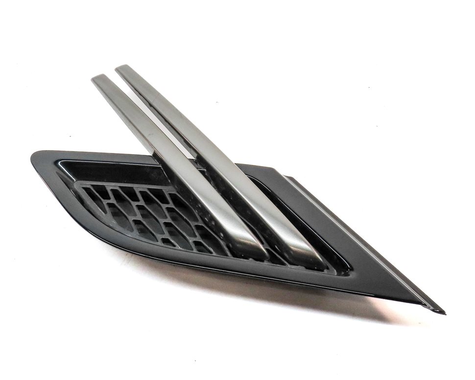 Thumbnail 4: 2014 RANGE ROVER SPORT (L494) FRONT RIGHT PASSENGER FENDER GRILLE TRIM